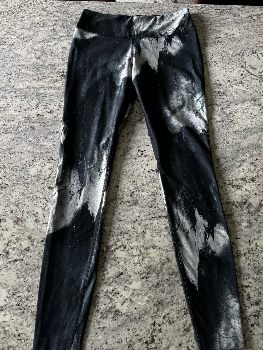 Nike Black & Silver/Grey Marble Print Leggings